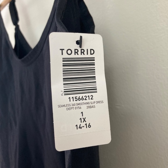 New torrid seamless 360 smoothing slip dress - Picture 2 of 6